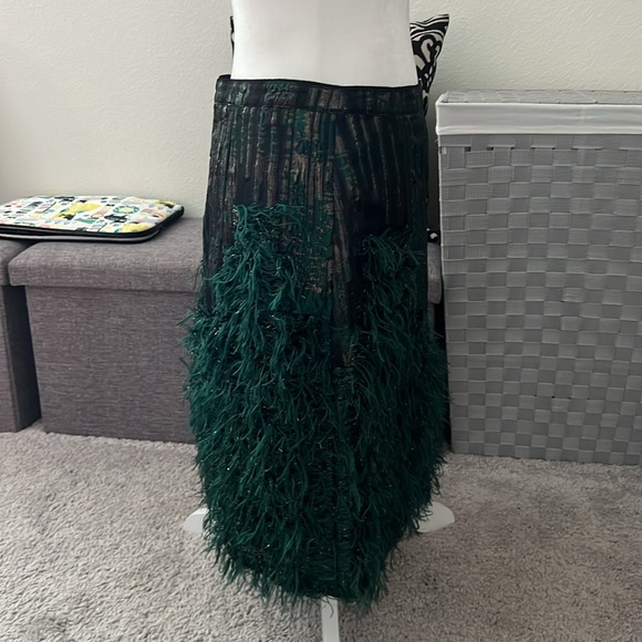 NWT Maeve by Anthropologie Green Feather Skirt - Size 8 - Picture 4 of 11